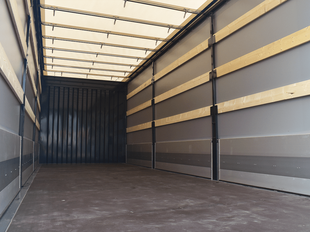 Шторный фургон на шасси Howo T5G